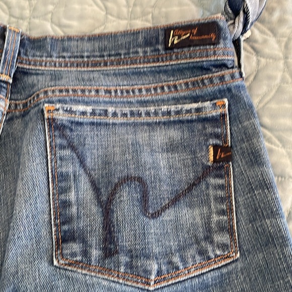 Citizens of humanity, low waist flare size 32 waist - Picture 3 of 9